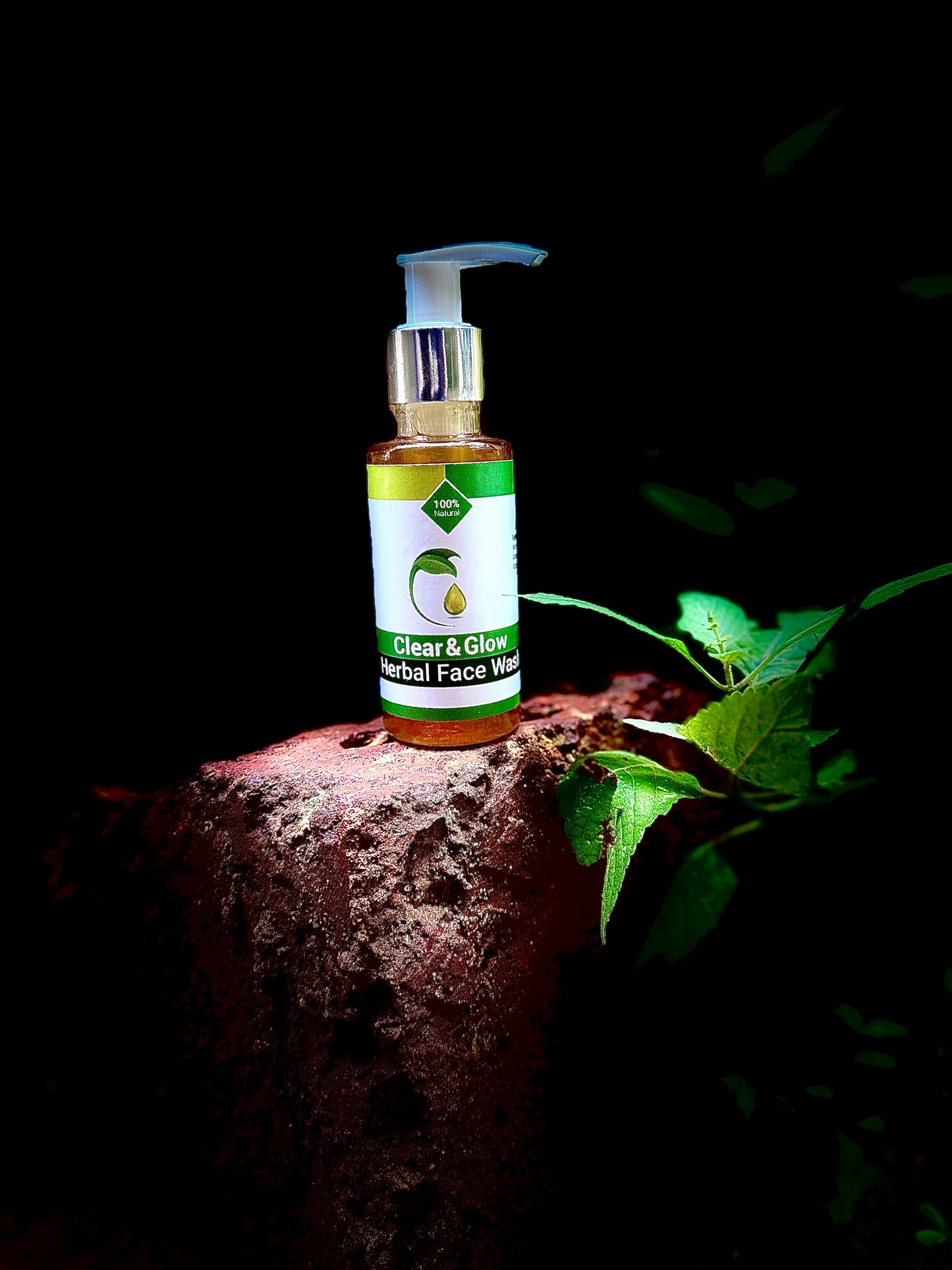 CLEAR & GLOW HERBAL FACE WASH
